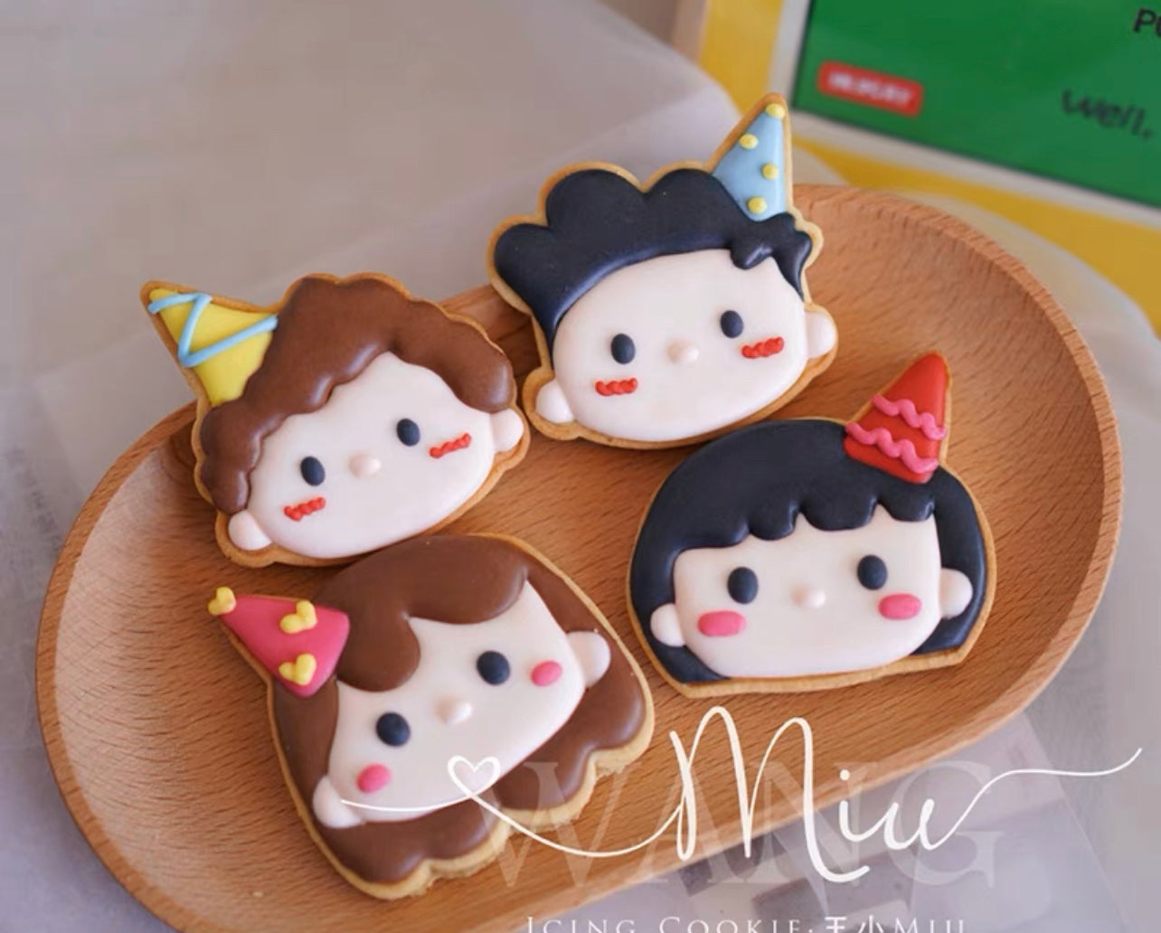 Learn: cut cookies (kids)