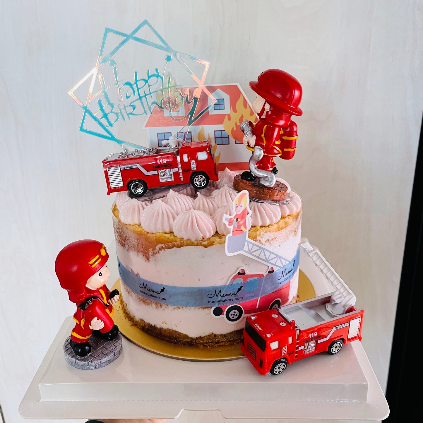 Longevity peach mousse cake Customized cakes for all occasions