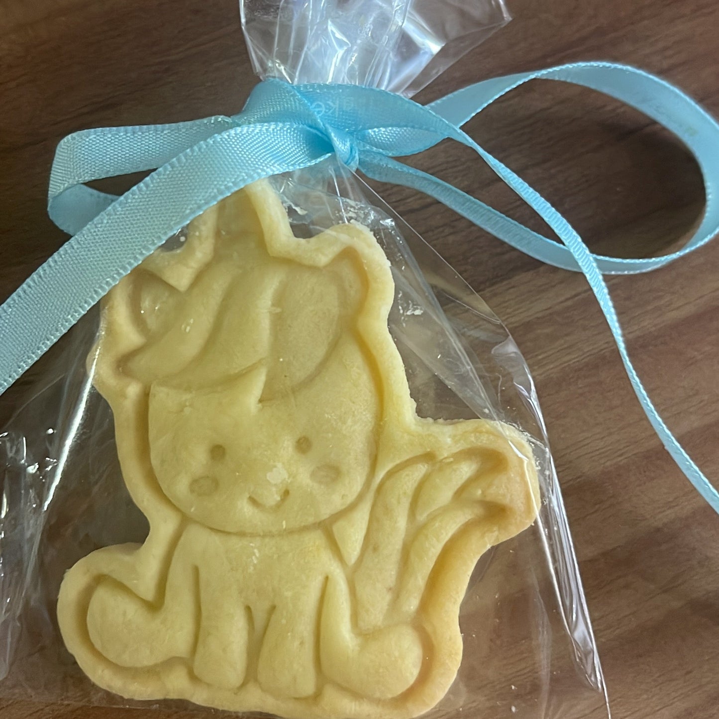 Cut cookies