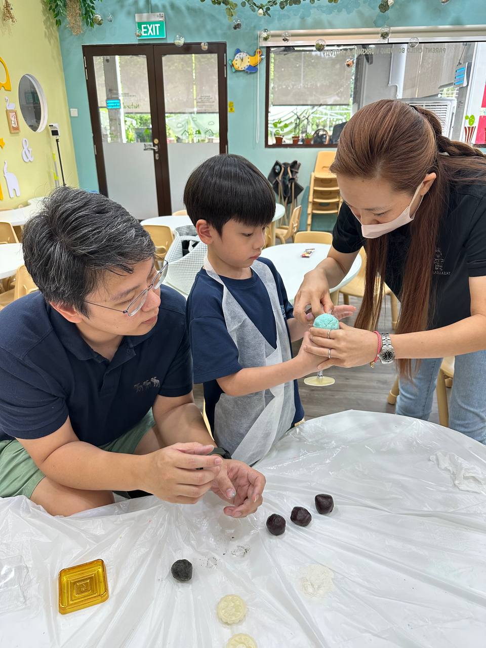 Learn: KIDS SNOW SKIN MOON CAKE Workshop