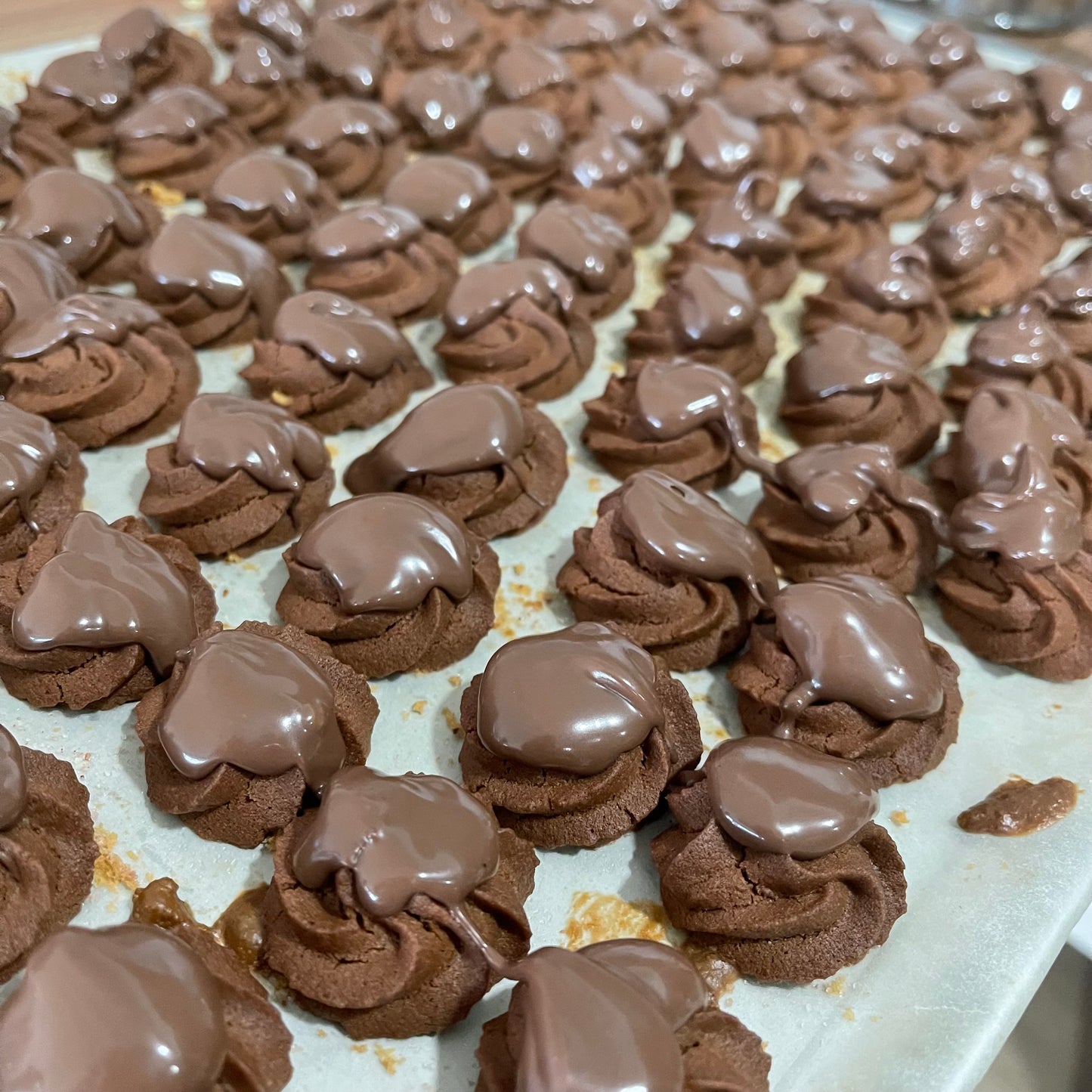 ROCHER TARTS 400gms M tins Only 1 size