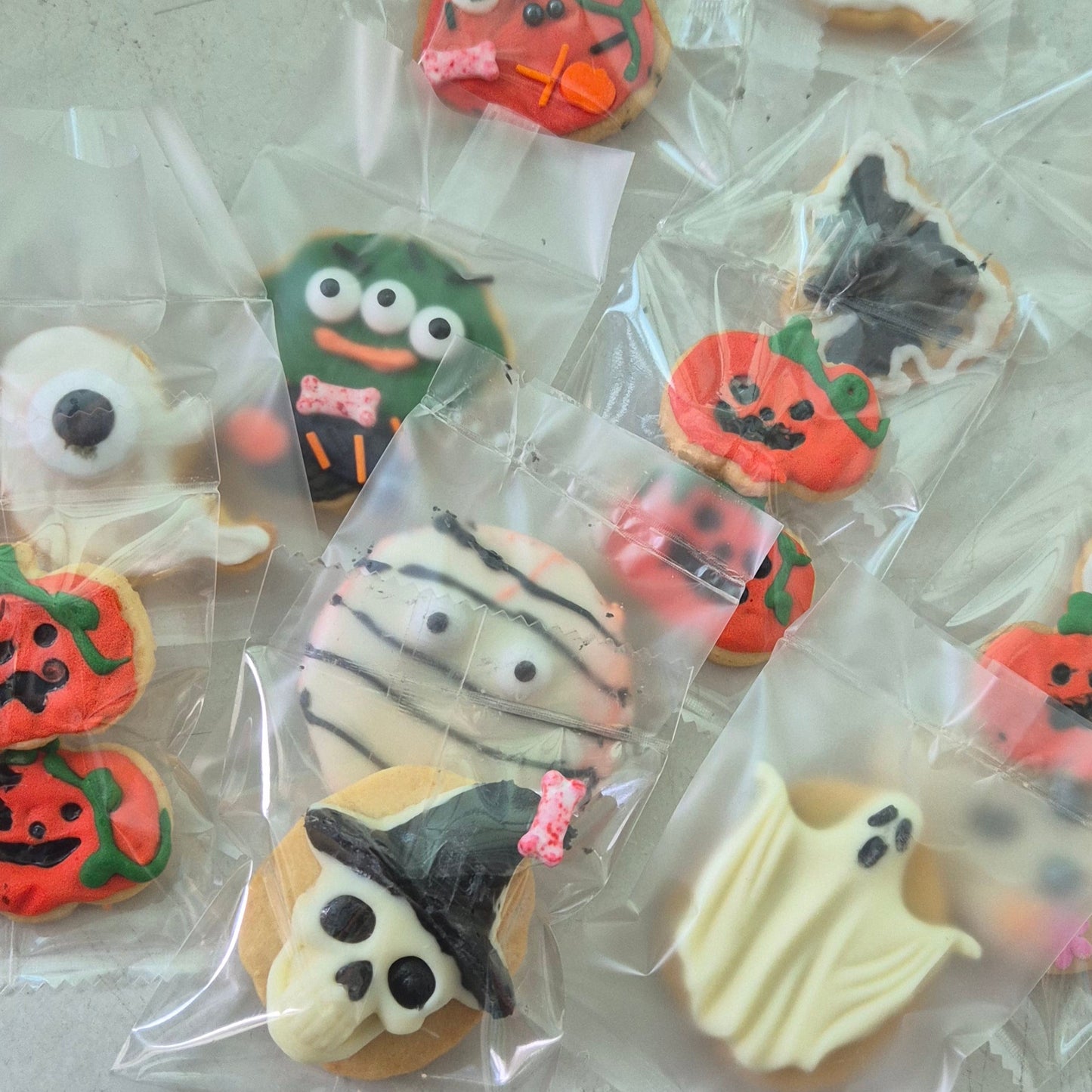 HALLOWEEN ICING Cookies