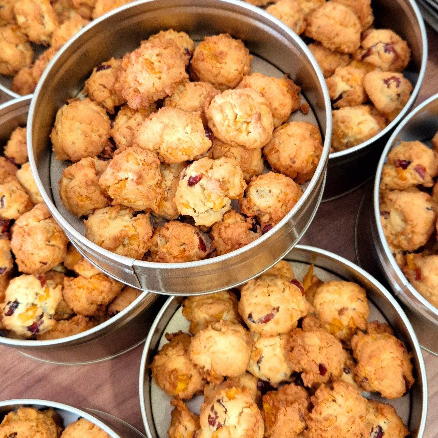 Cornflakes Cranberry (In Tins)